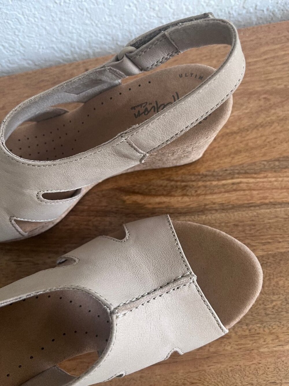 NEW! Clarks Collection Annadel Bari Sand/Natural Suede Wedge Platform Sandal 6 - Picture 9 of 13